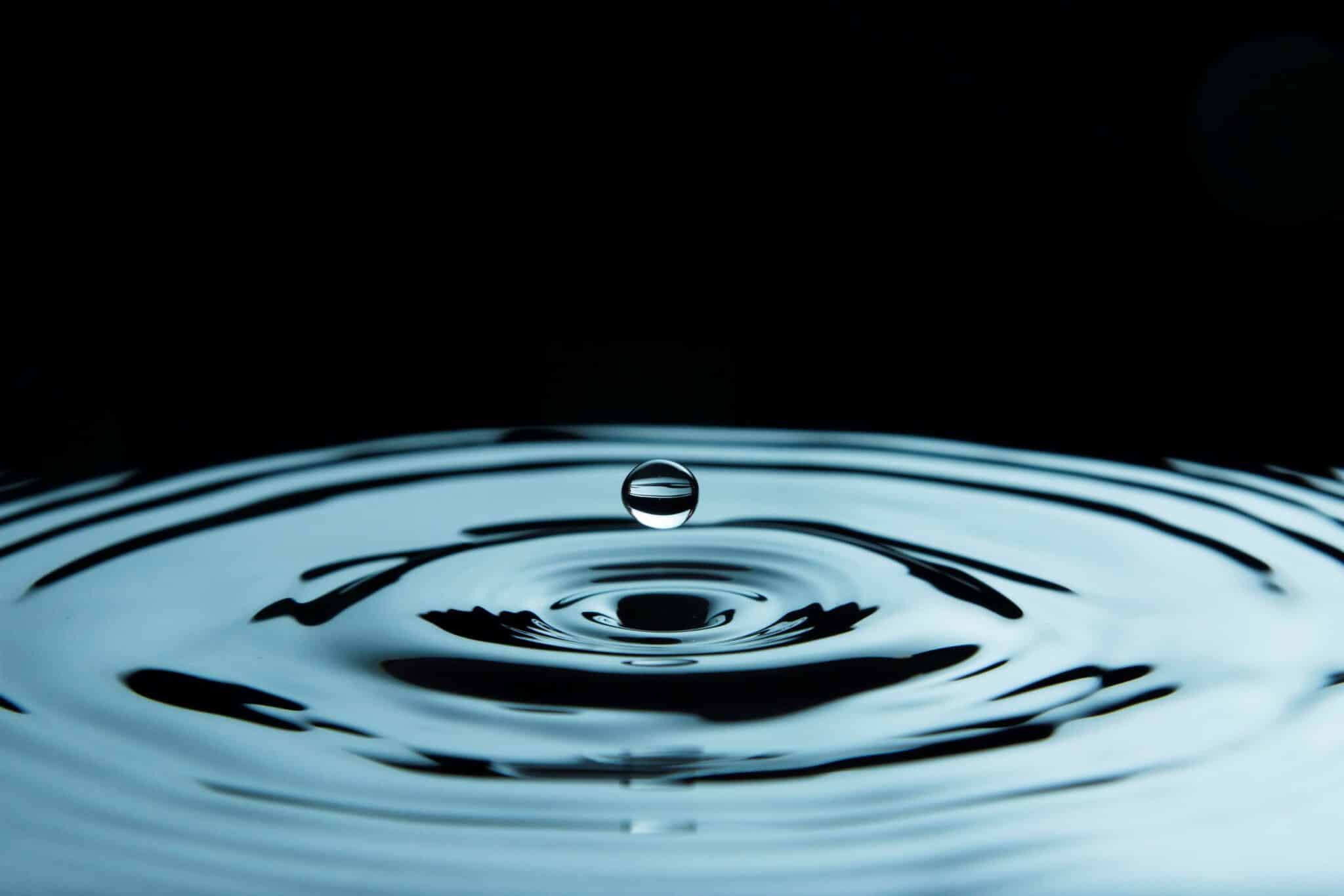 Lire la suite à propos de l’article Récupération d’eau des toitures : une solution écologique et économique.