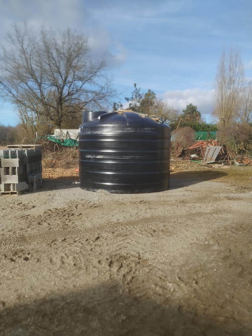 Cuve eau 22000L chez un céréalier à Parthenay Deux-Sèvres (79) — Agri Distri