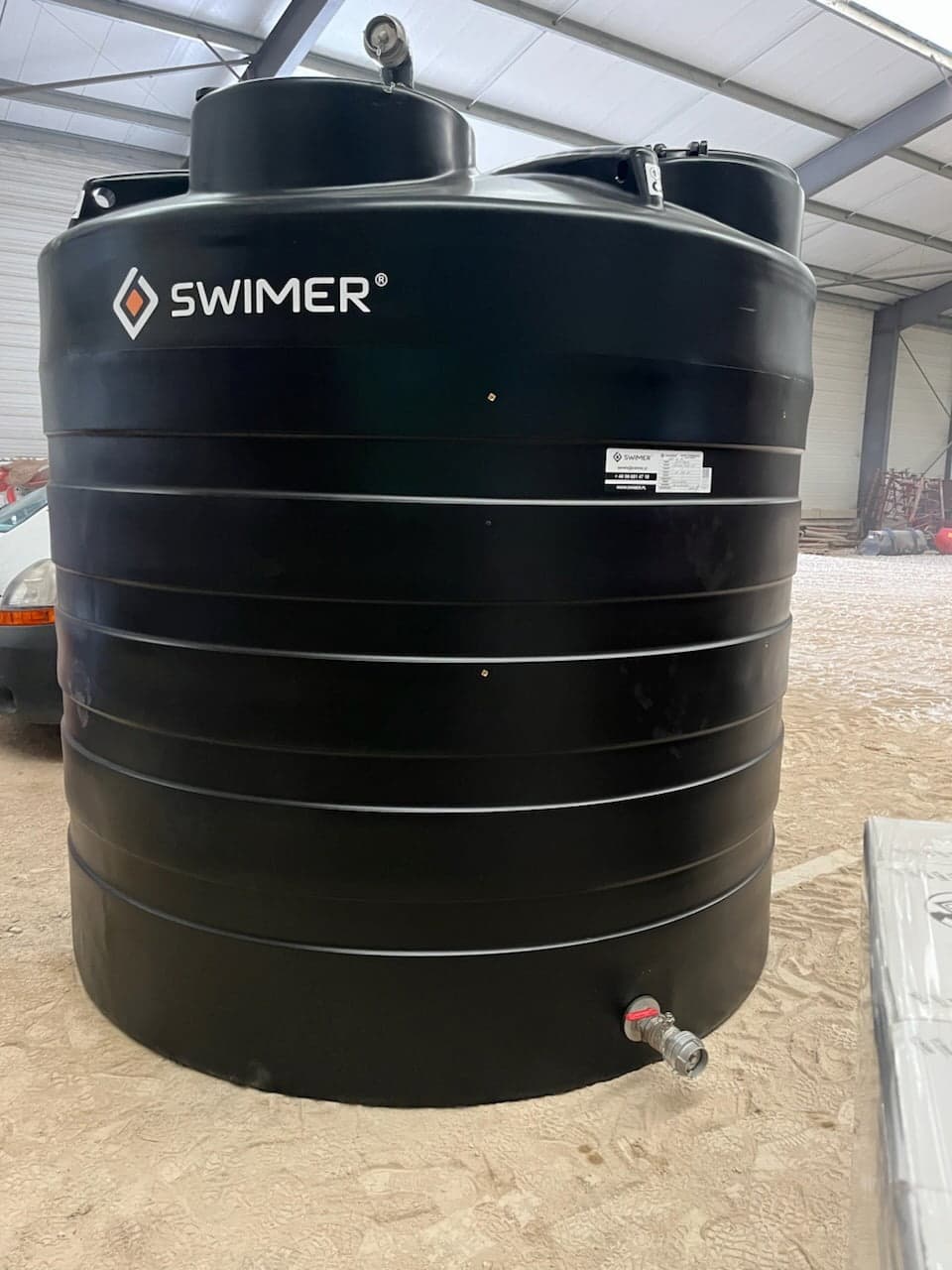 Cuve eau 10000L chez un céréalier à Maintenon Eure-et-Loir (28) — Agri Distri