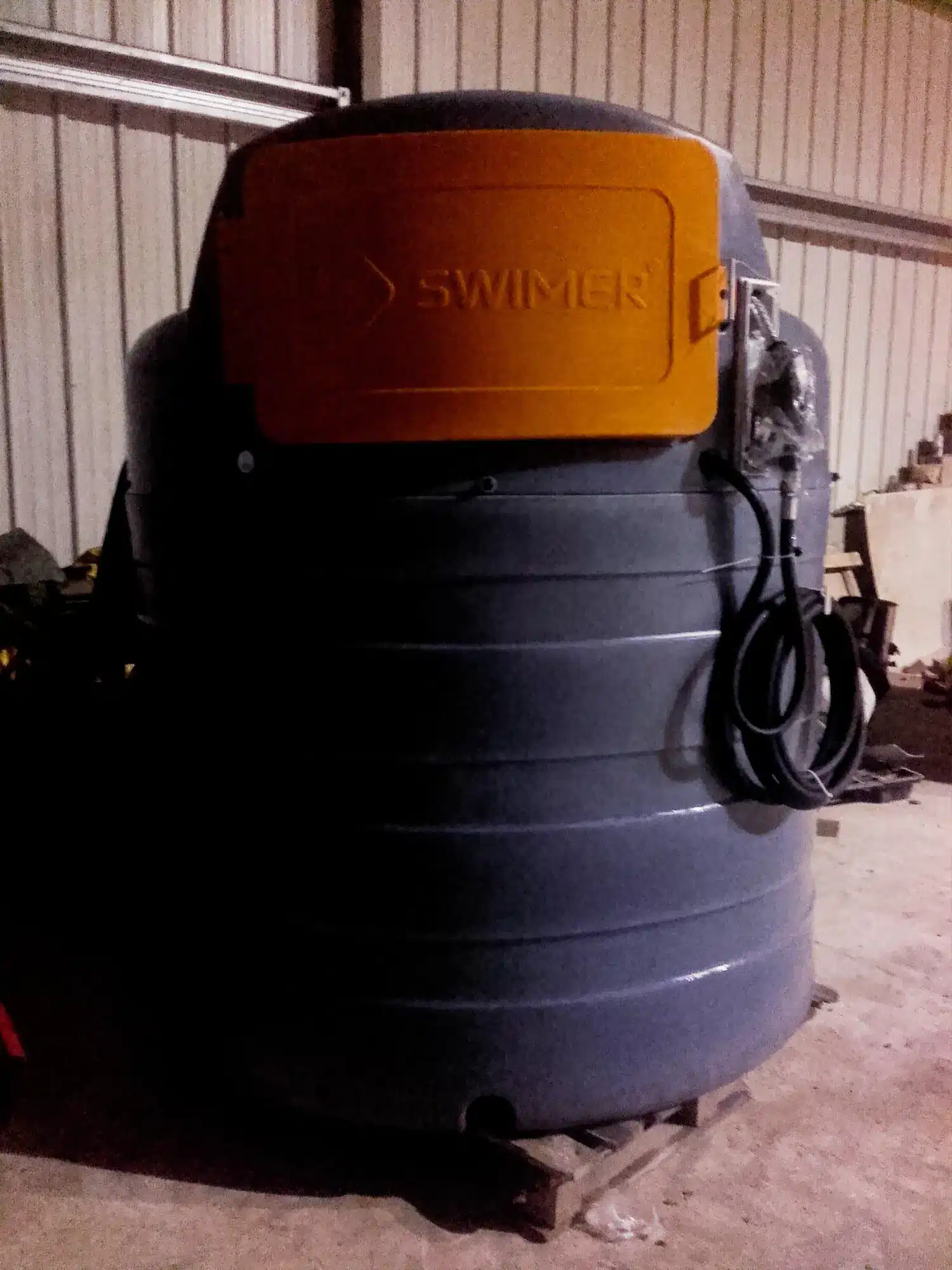 Cuve gazoil 1500L chez un agriculteur à Bonneval Eure-et-Loir (28) — Agri Distri