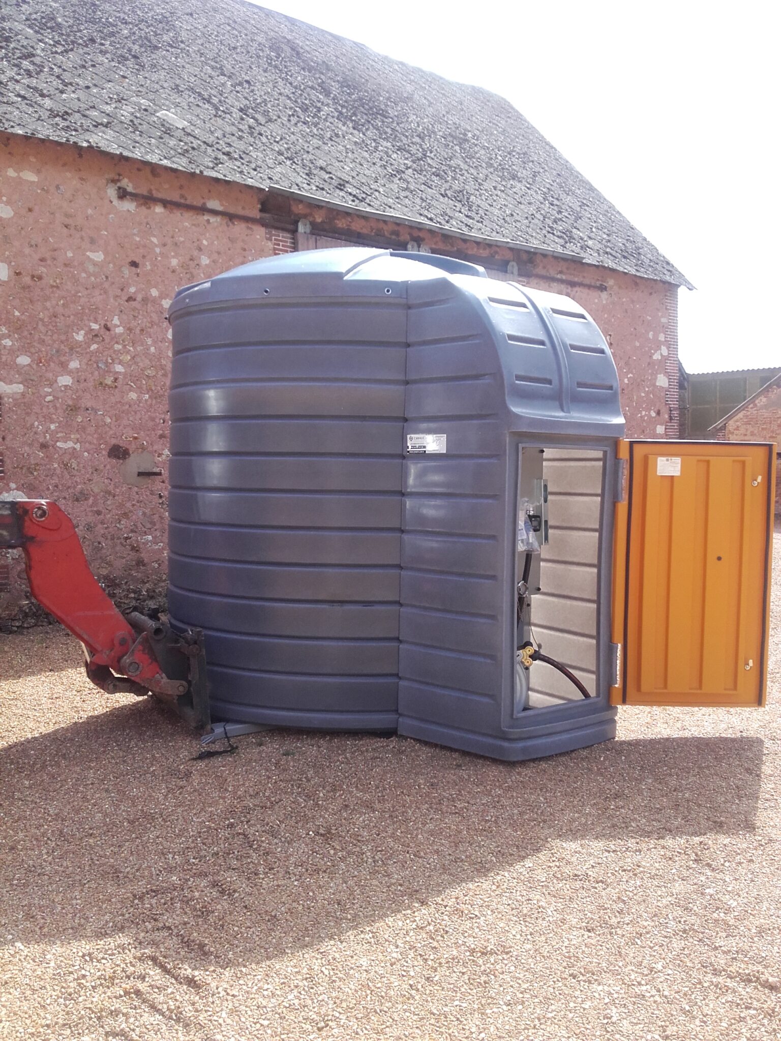 Cuve GNR chez un agriculteur en Haute-Garonne (31) — Agri Distri