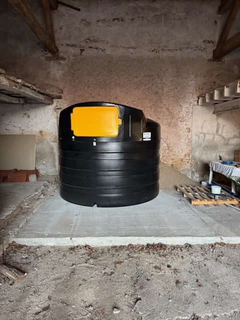 Cuve GNR chez un éleveur en Bretagne — Agri Distri